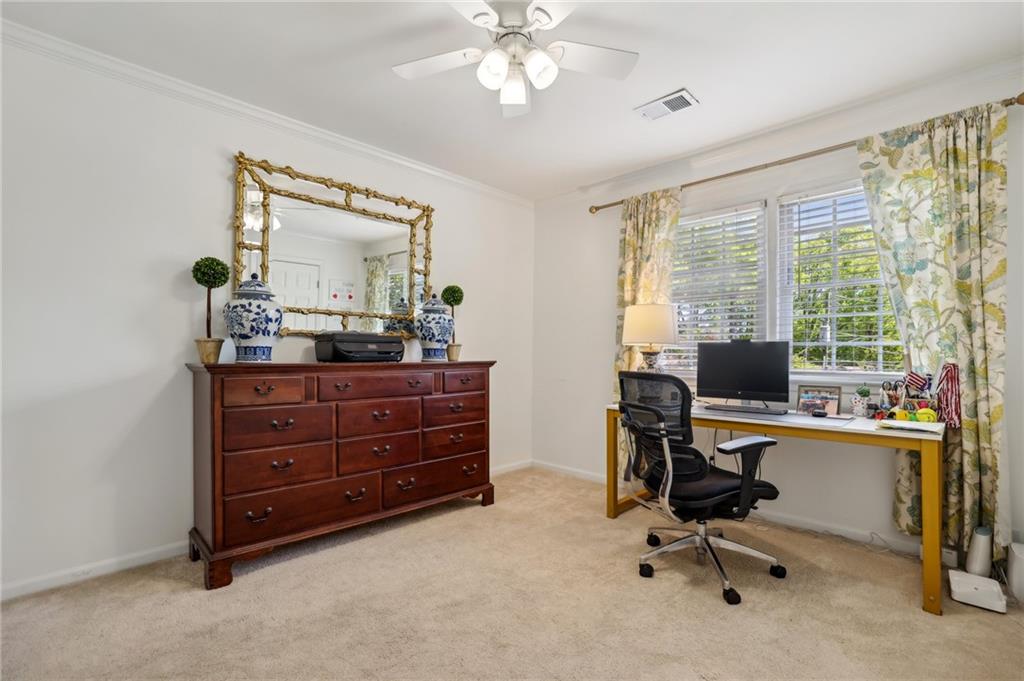 3522 Stratfield Drive NE