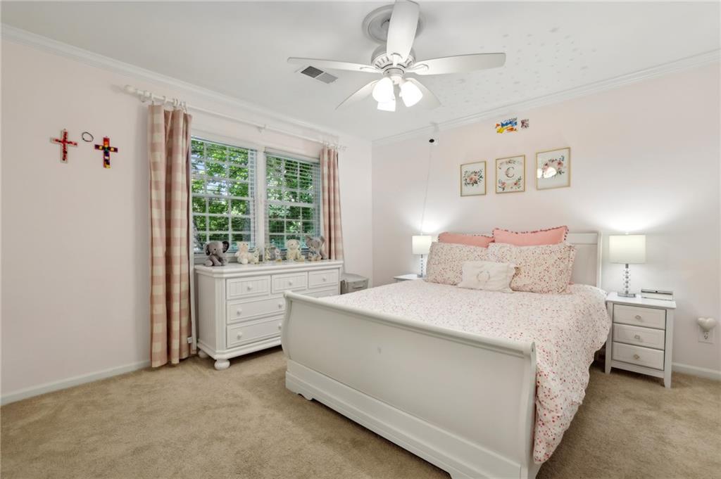 3522 Stratfield Drive NE