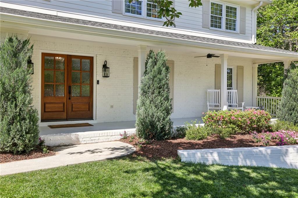 3522 Stratfield Drive NE