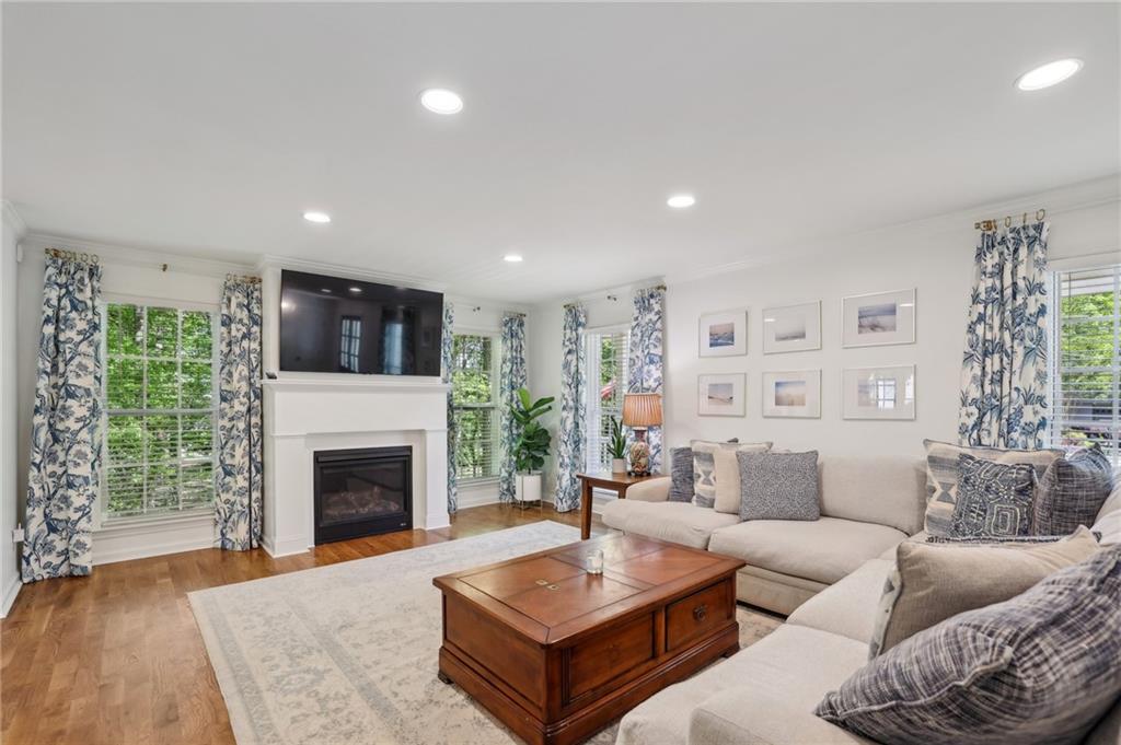 3522 Stratfield Drive NE