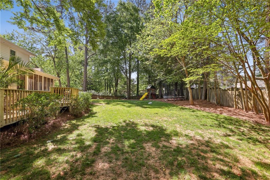 3522 Stratfield Drive NE