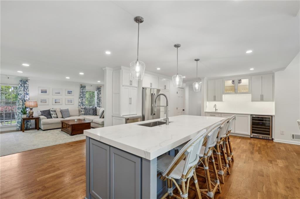 3522 Stratfield Drive NE