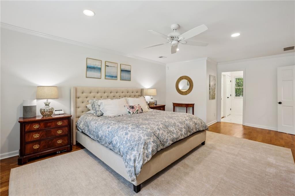 3522 Stratfield Drive NE