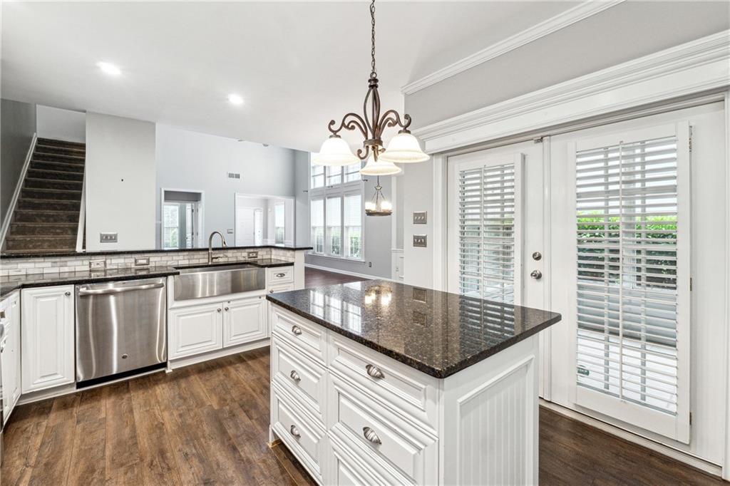 3911 Delfaire Trace