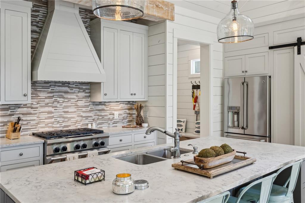 2260 Armour Bridge Road