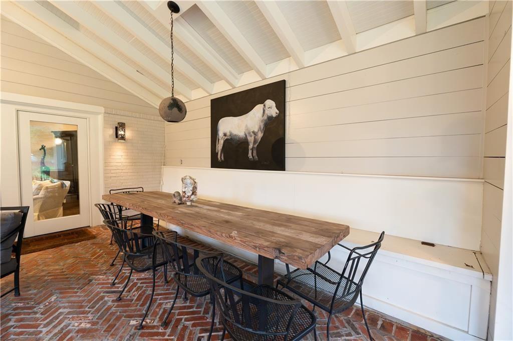 1299 W Wesley Road NW