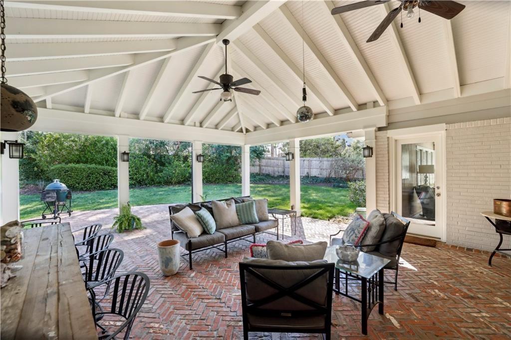 1299 W Wesley Road NW