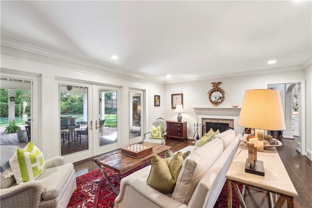 1299 W Wesley Road NW