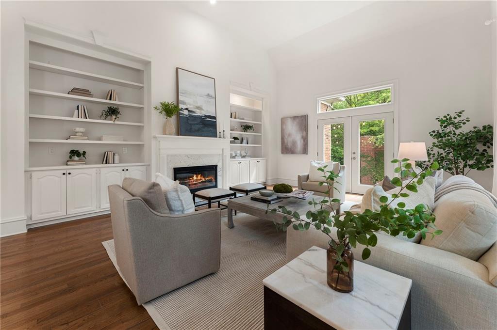 4223 Wieuca Overlook NE