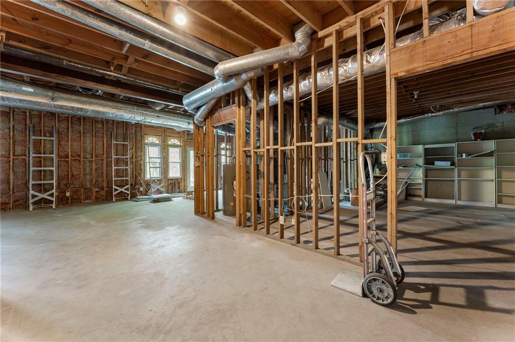 4223 Wieuca Overlook NE