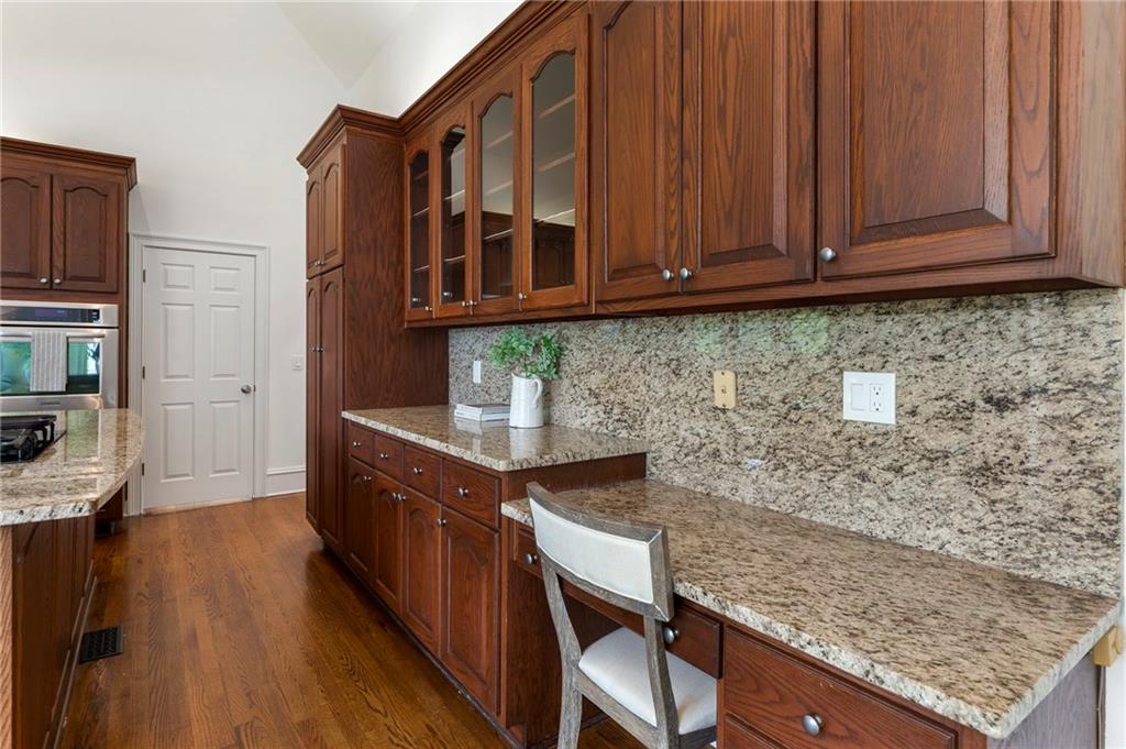 4223 Wieuca Overlook NE