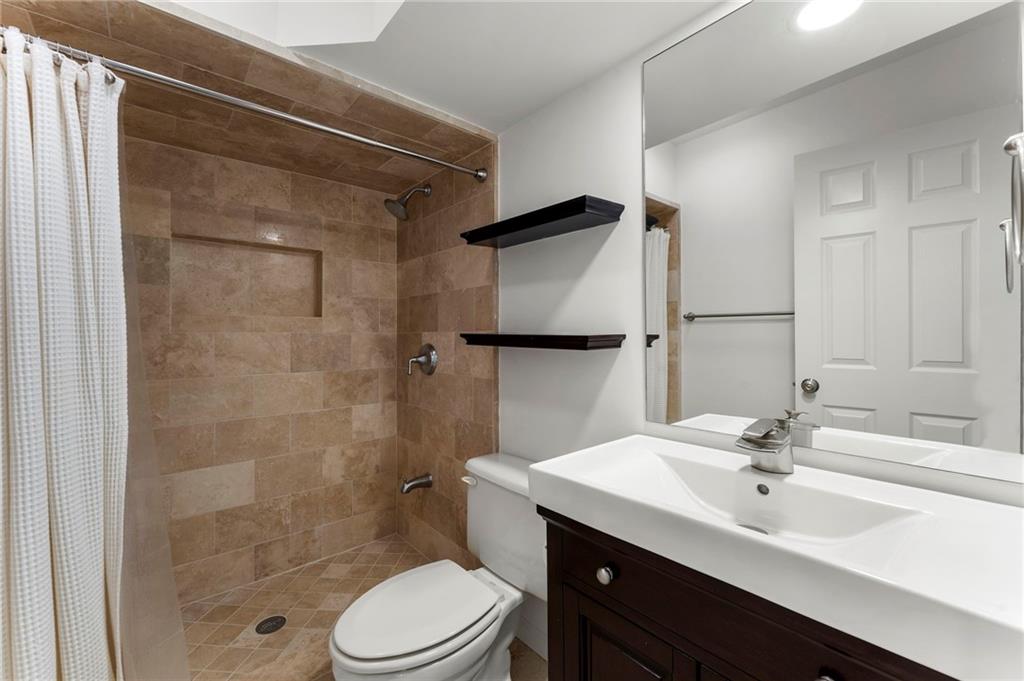 4223 Wieuca Overlook NE