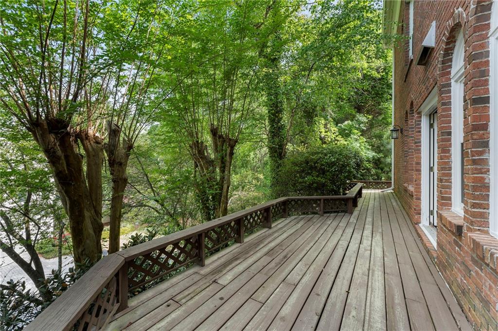 4223 Wieuca Overlook NE