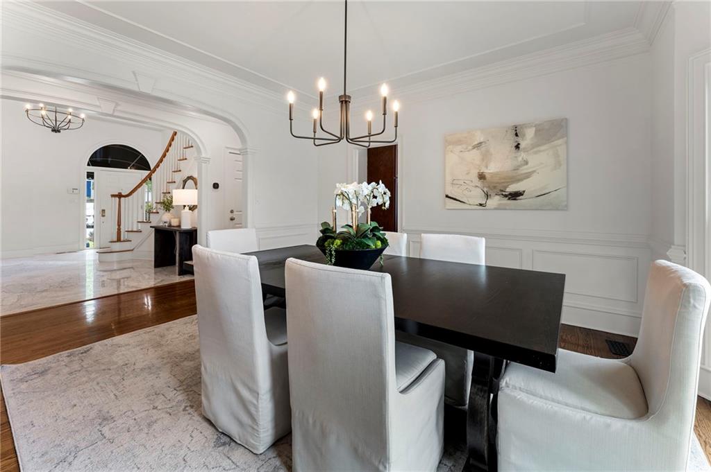 4223 Wieuca Overlook NE