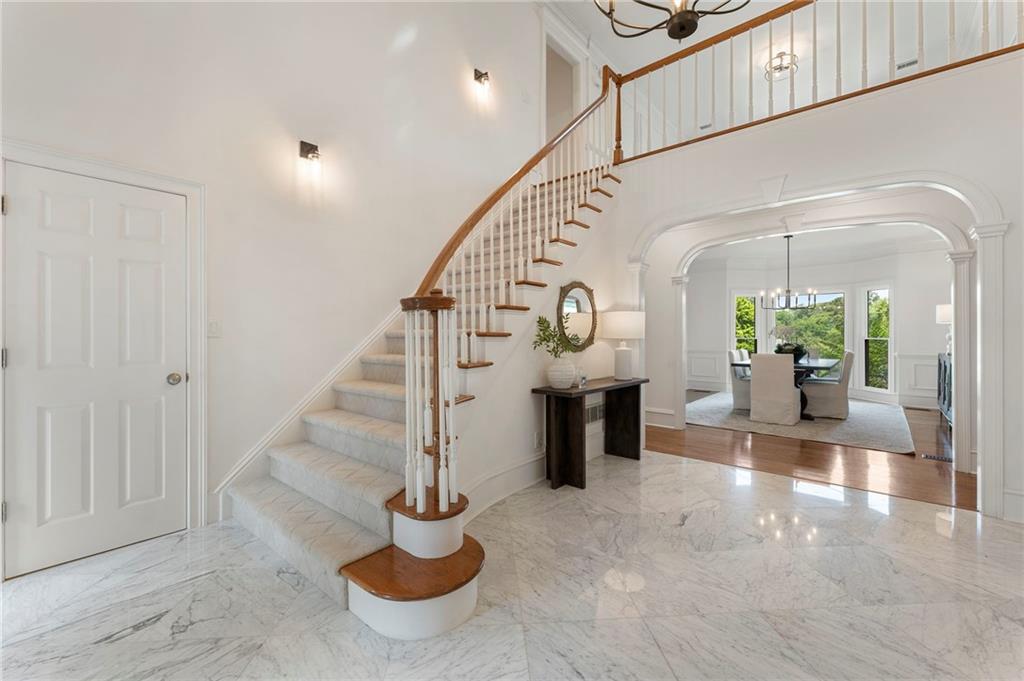 4223 Wieuca Overlook NE