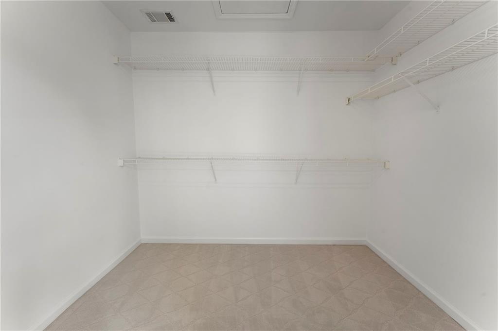 4223 Wieuca Overlook NE