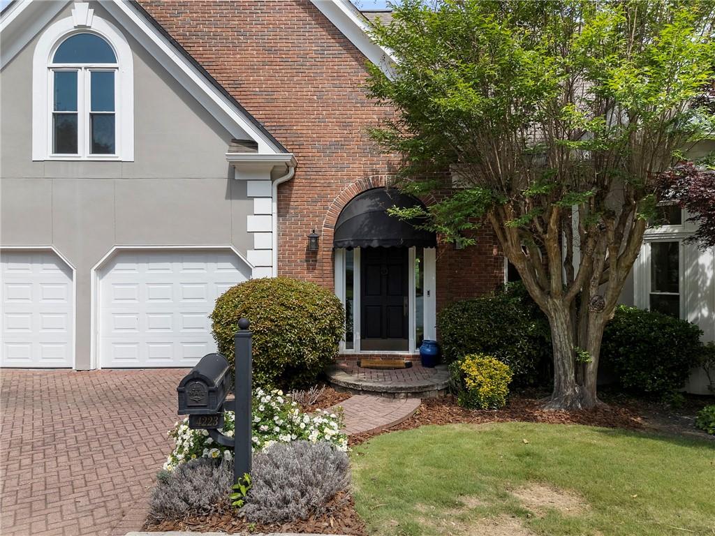 4223 Wieuca Overlook NE