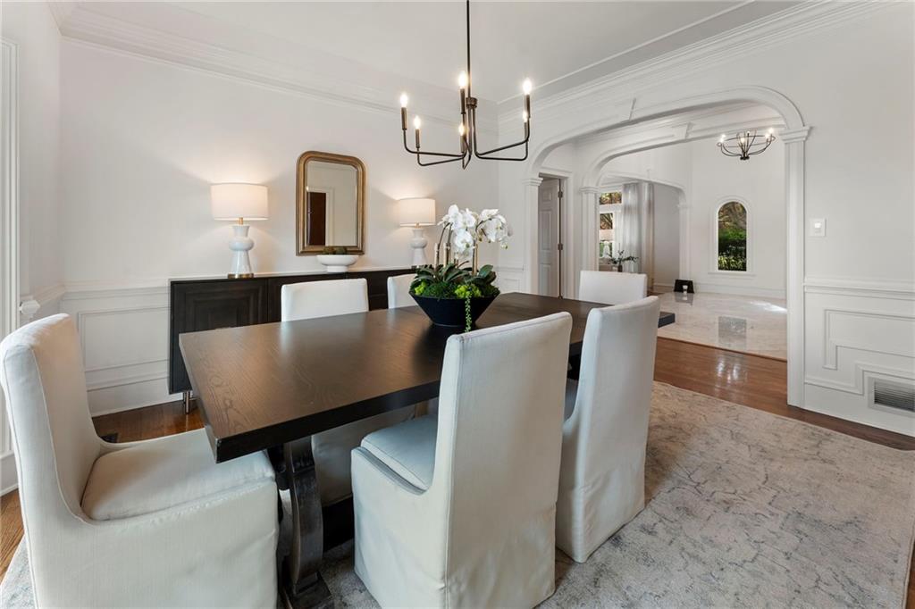 4223 Wieuca Overlook NE