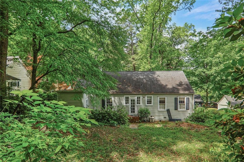 1861 Ardmore Road NW