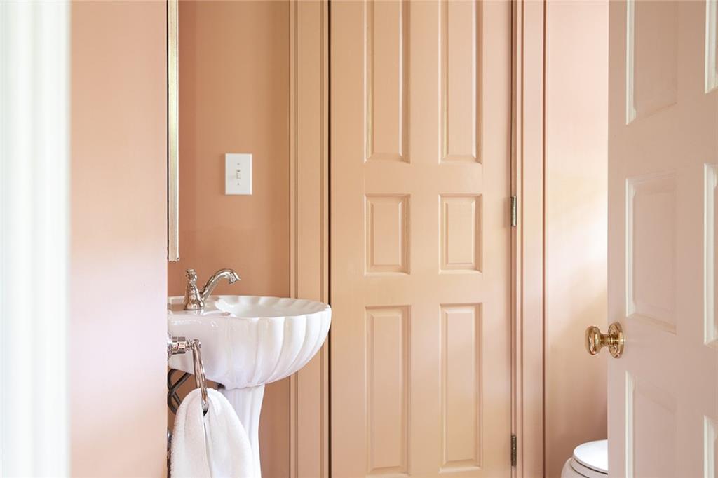 4705 Paran Valley NW