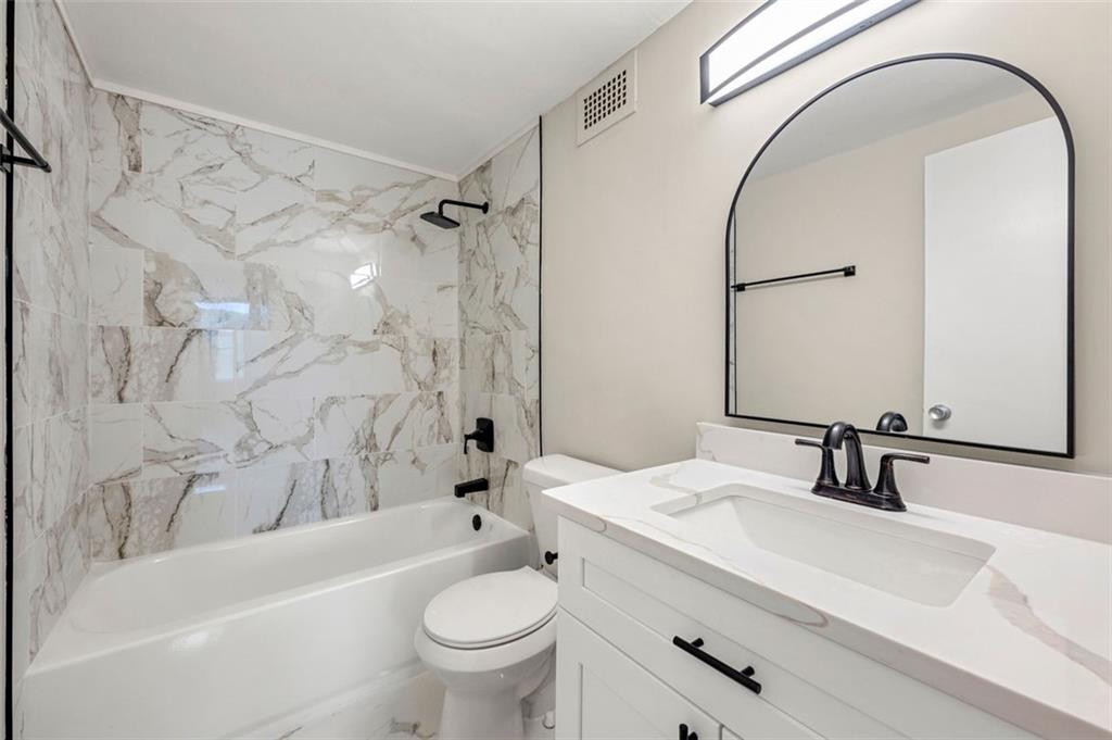 2965 PHARR COURT SOUTH NW Unit 718