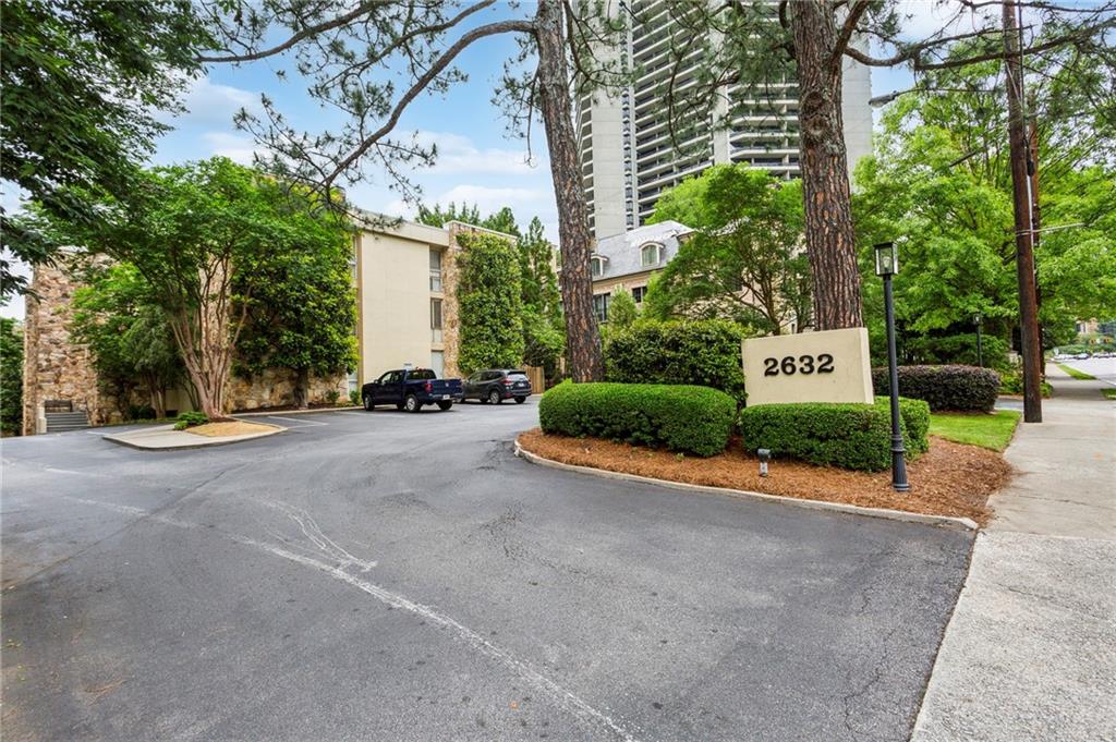 2632 Peachtree Road NW Unit 203B