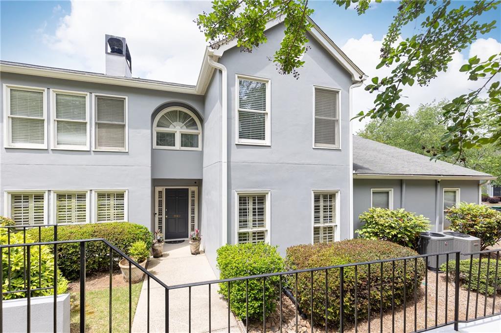 3910 Ashford Lake Court NE