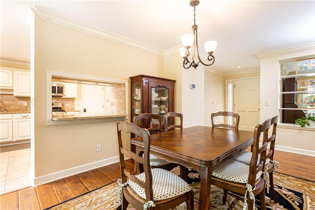 3910 Ashford Lake Court NE