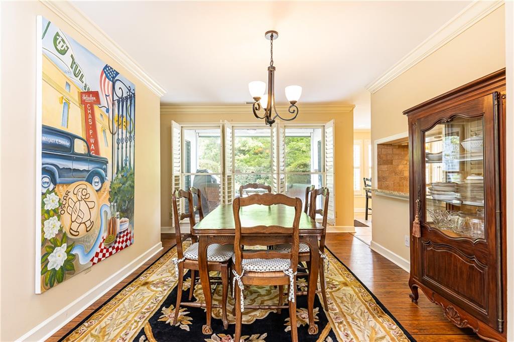 3910 Ashford Lake Court NE