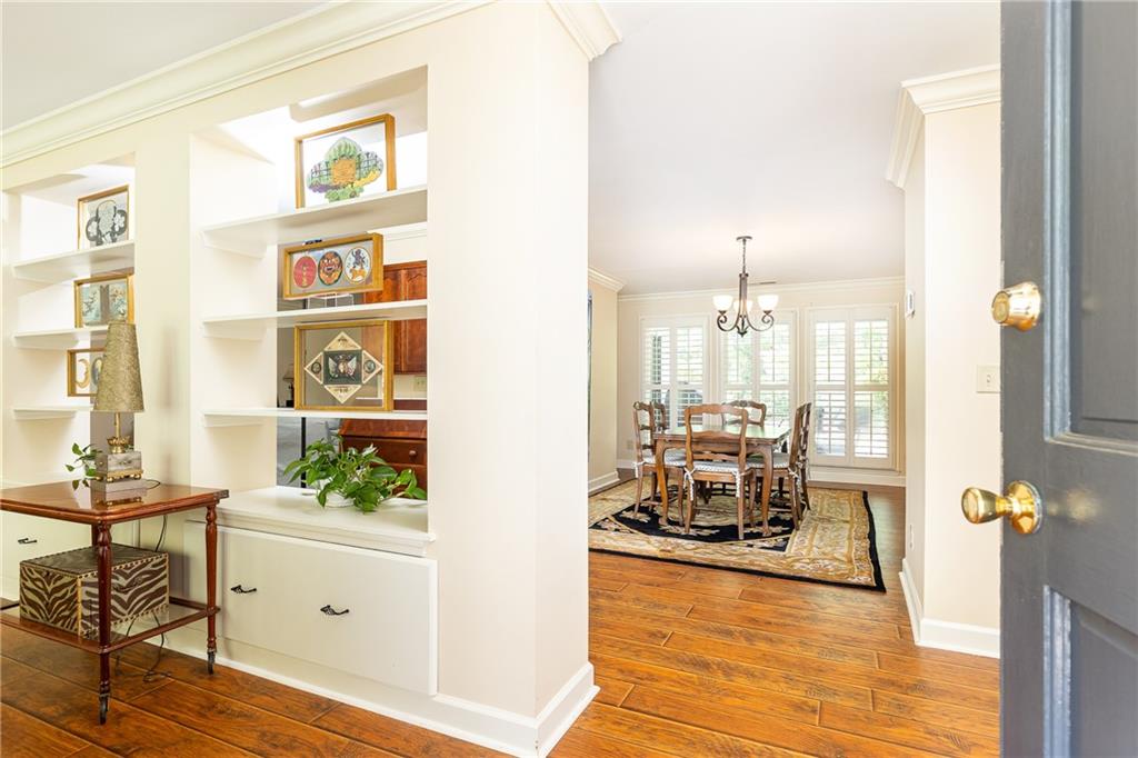 3910 Ashford Lake Court NE