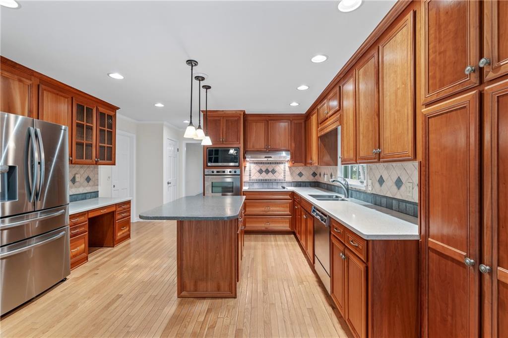 870 Richmond Hill Drive