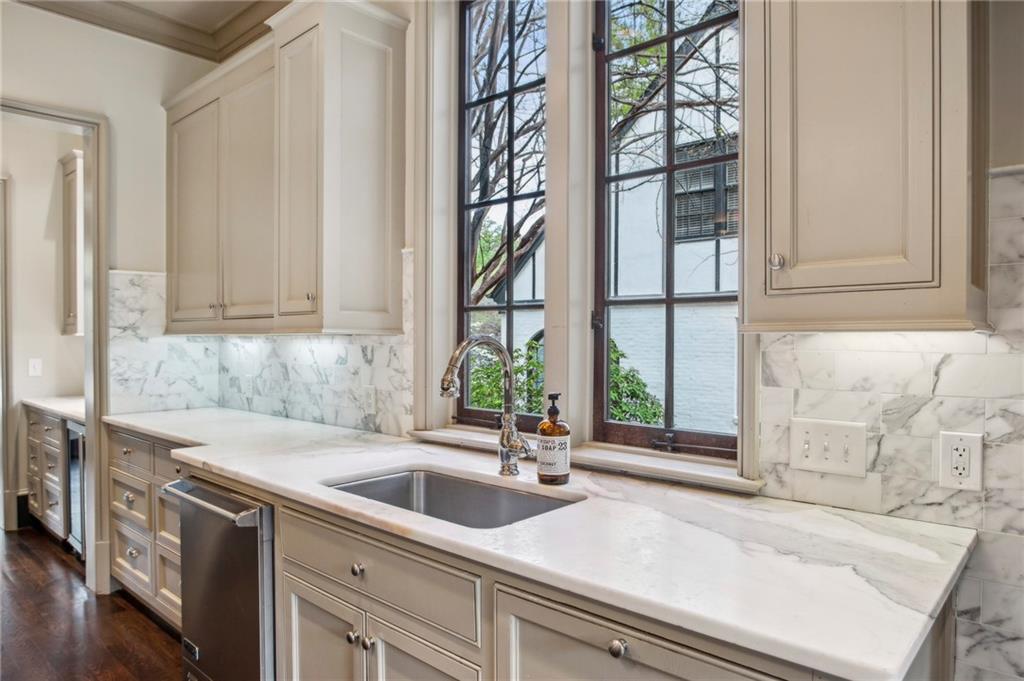 603 E Paces Ferry Road NE