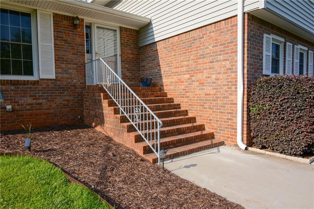 3407 Larch Pine Drive