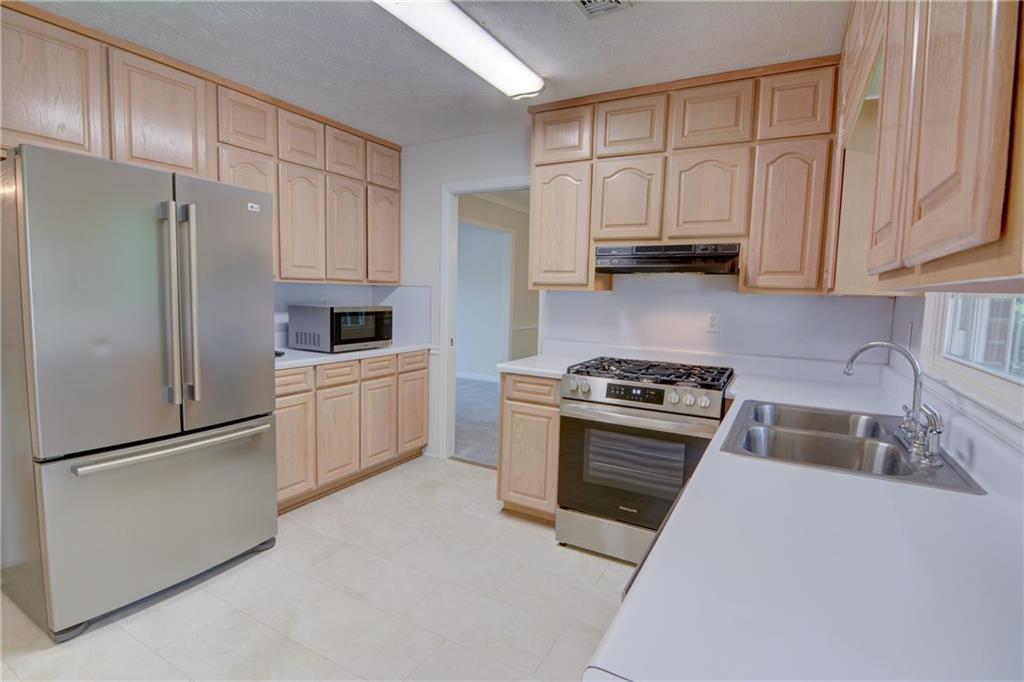 3407 Larch Pine Drive