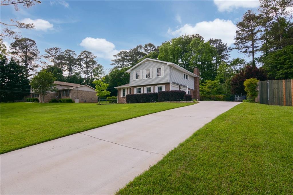 3407 Larch Pine Drive