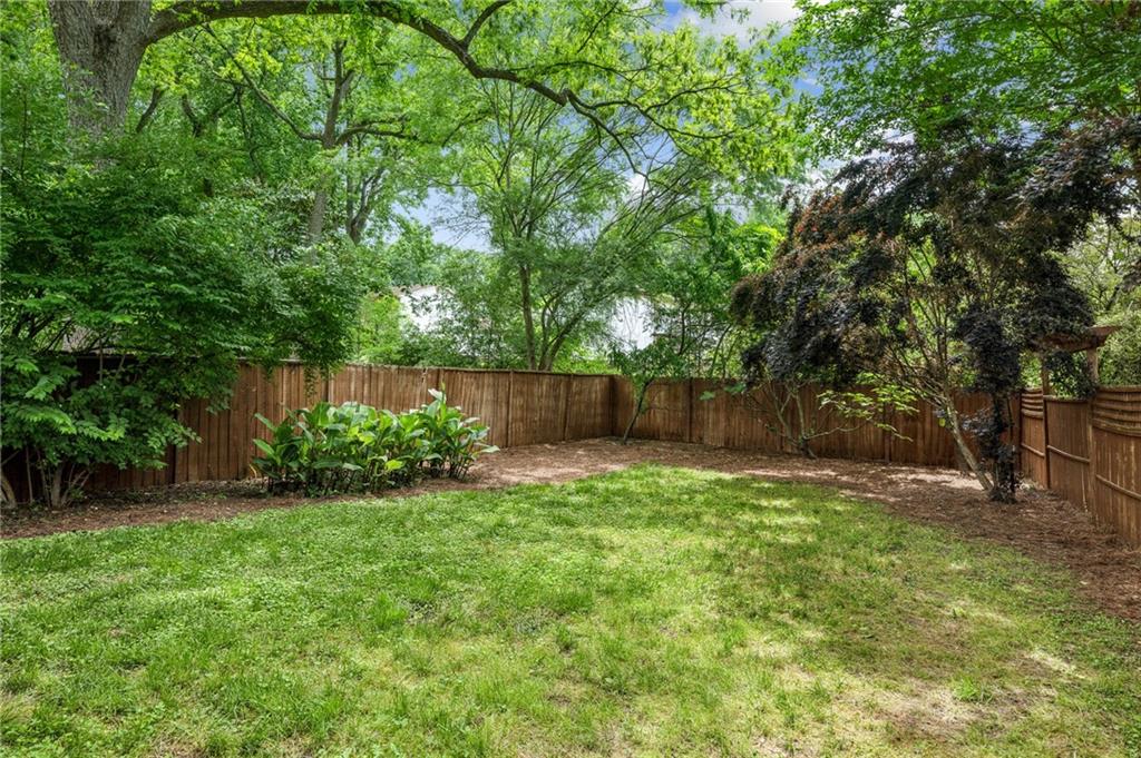 901 United Avenue SE