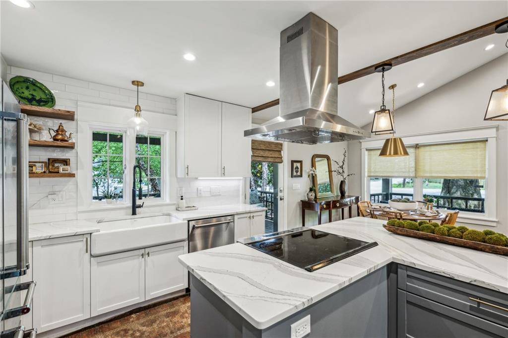 901 United Avenue SE