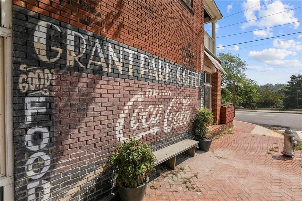 901 United Avenue SE