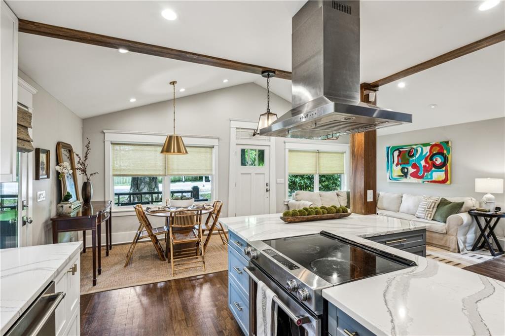 901 United Avenue SE