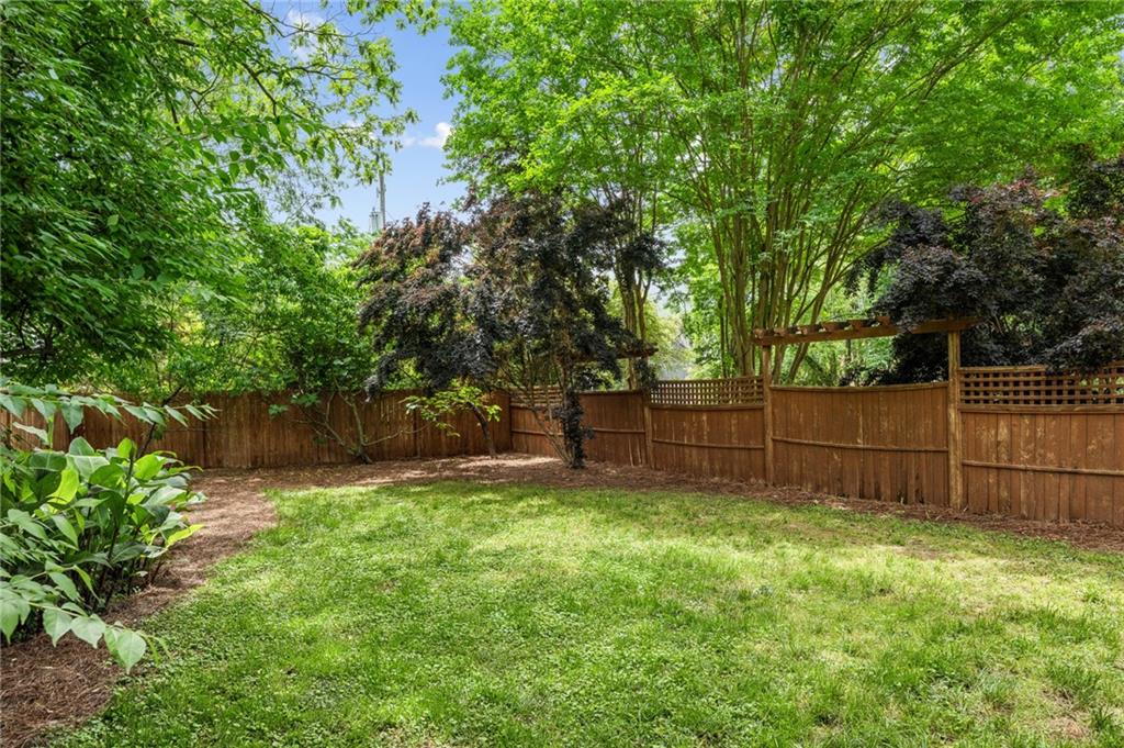 901 United Avenue SE