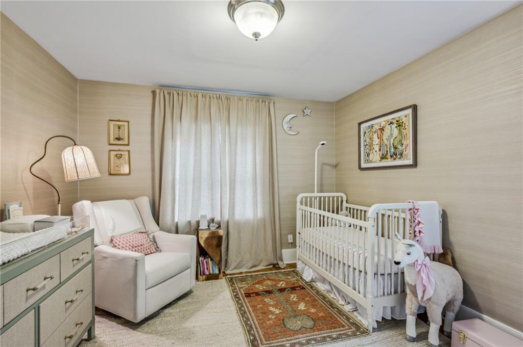 901 United Avenue SE