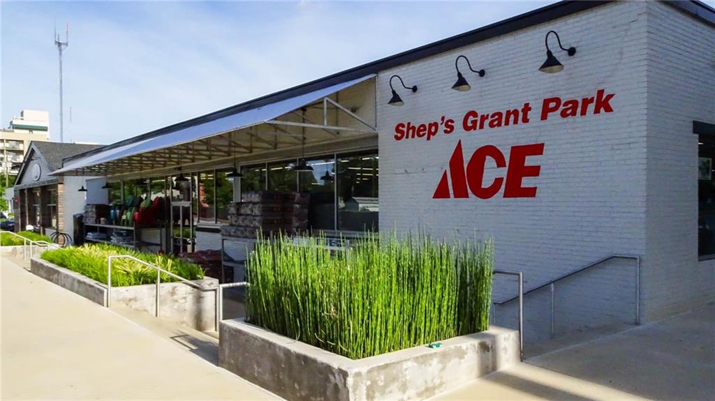 901 United Avenue SE