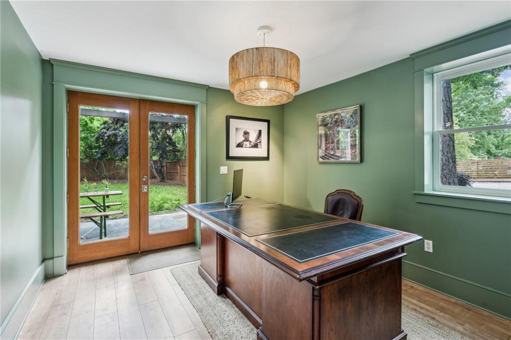 901 United Avenue SE