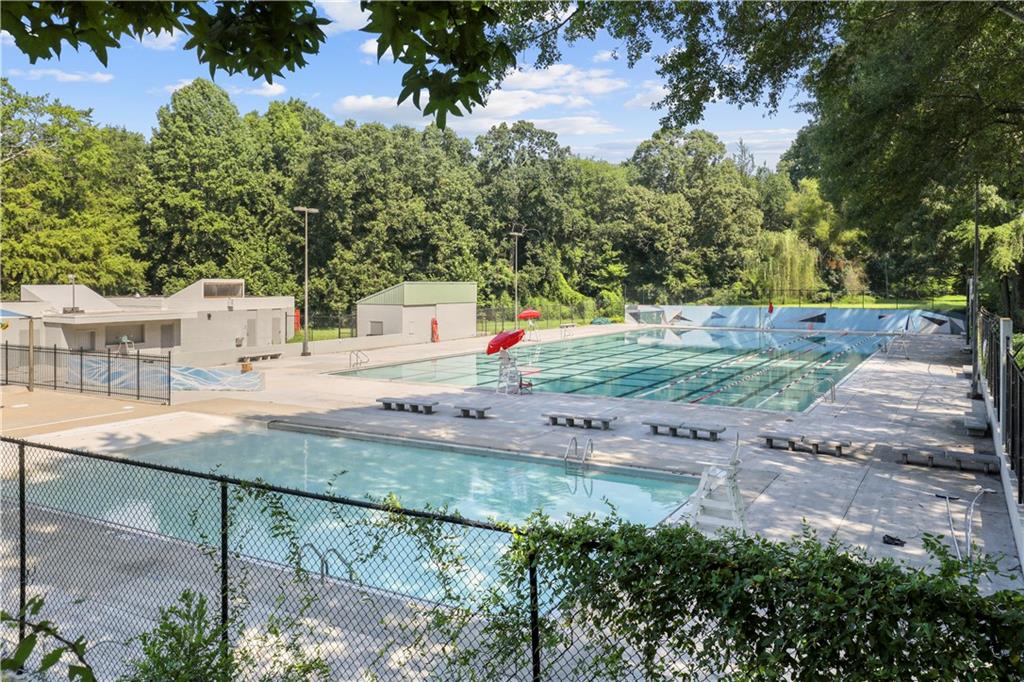 901 United Avenue SE