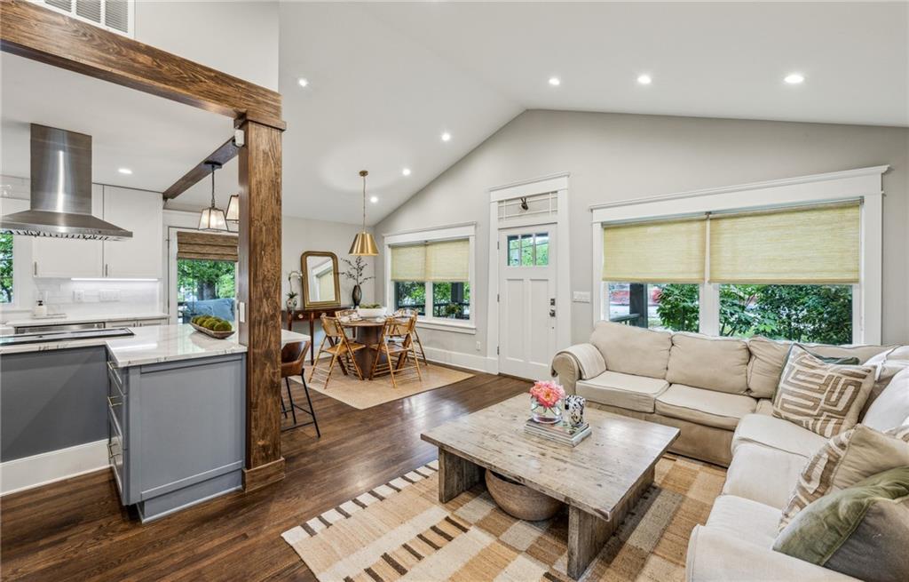 901 United Avenue SE