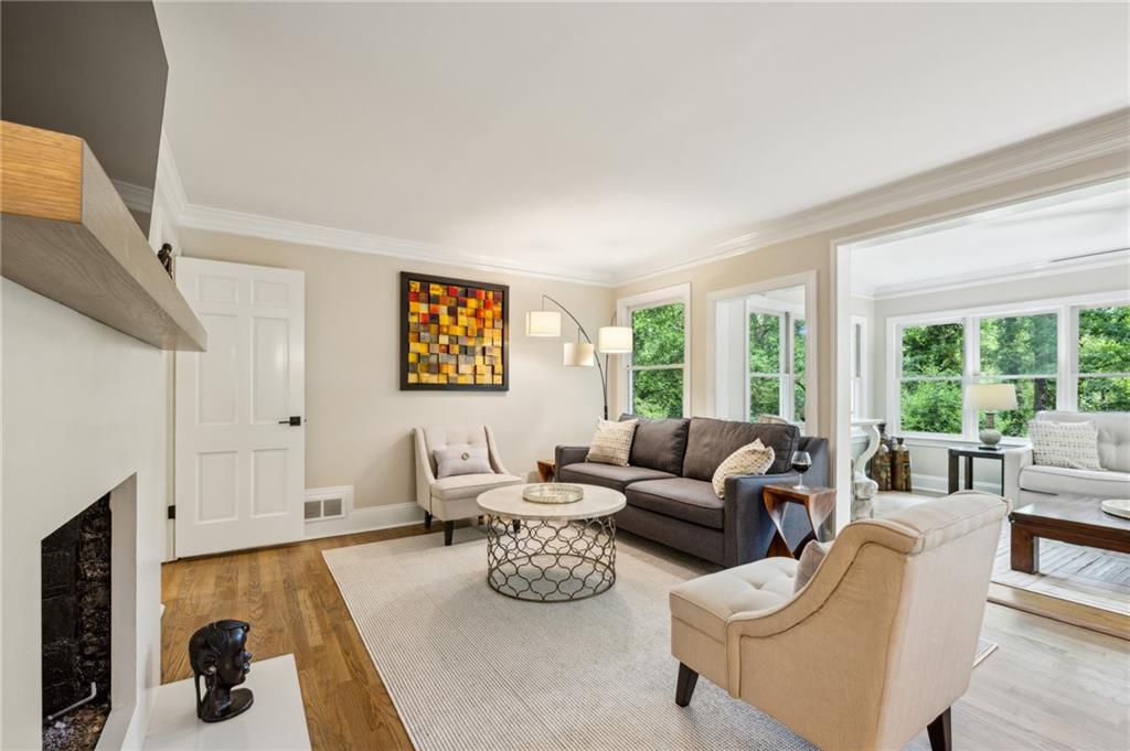 1130 Angelo Court NE