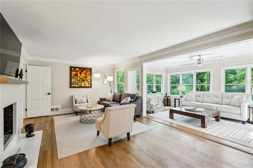 1130 Angelo Court NE