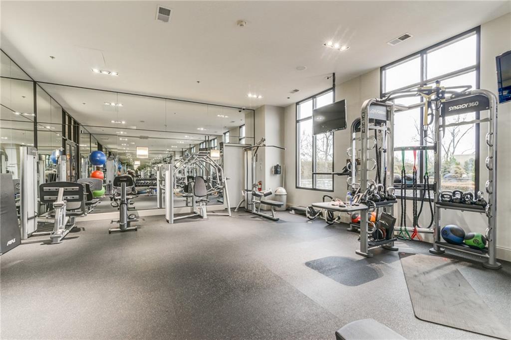 2233 Peachtree Road NE Unit 903