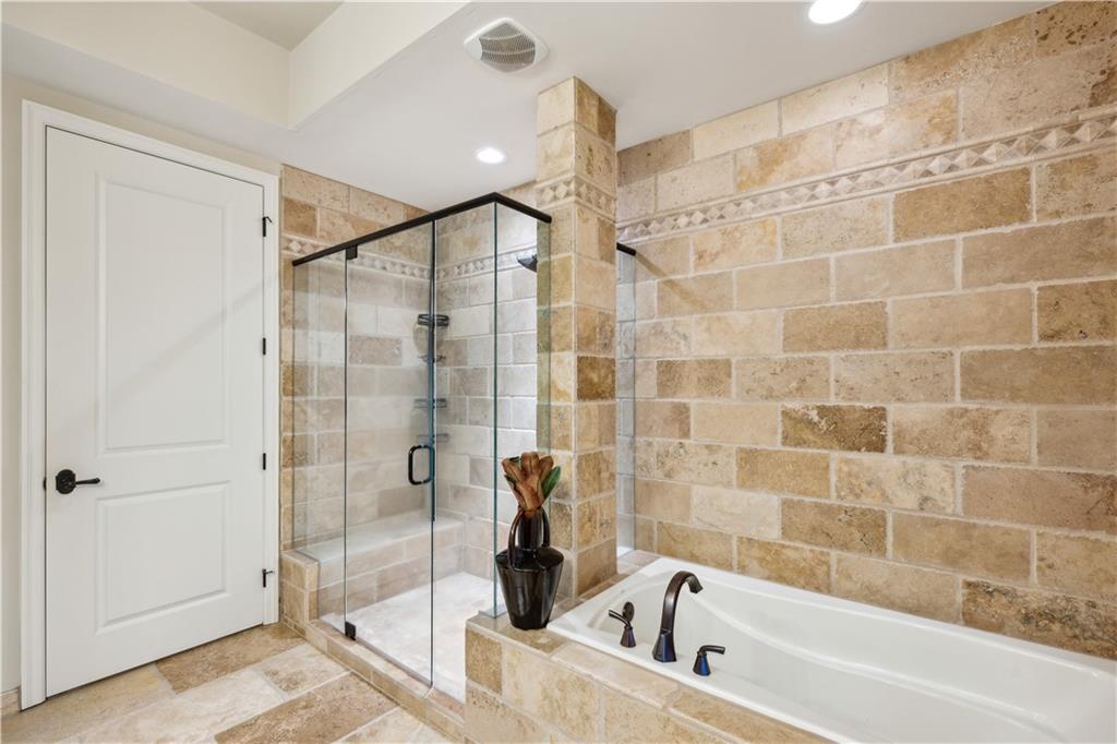 2233 Peachtree Road NE Unit 903