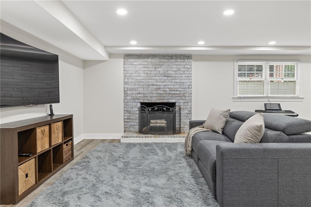 1042 Trailridge Place